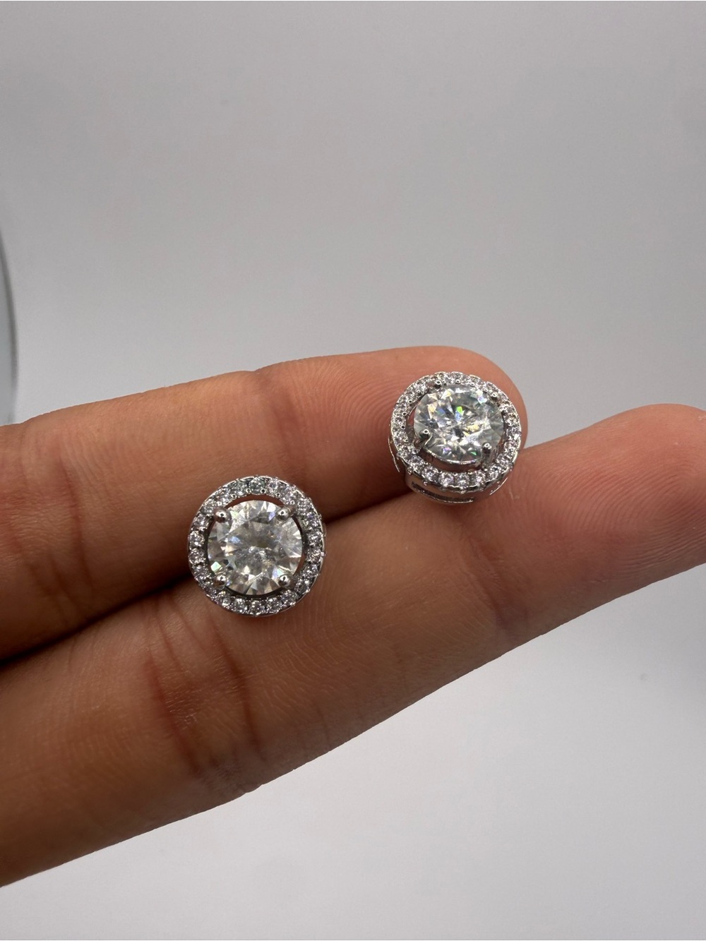 VVS1 Moissanite Halo earrings 1ct